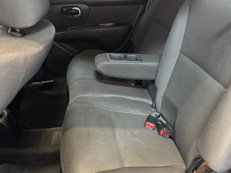 Nissan LIVINA GRAND S 1.8 16V Flex Fuel Mec.