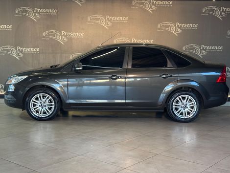 Ford Focus Sedan 2.0 16V/2.0 16V Flex 4p Aut.