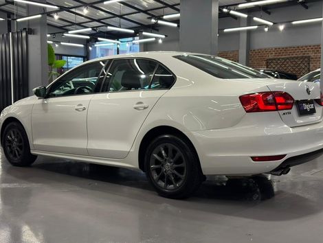VolksWagen JETTA Comfortline 2.0 T.Flex 8V 4p Tipt.