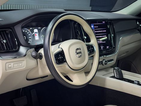Volvo XC 60 T-8 MOMENTUM 2.0 (Híbrido)