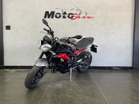 TRIUMPH STREET TRIPLE 675
