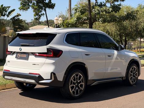 BMW X1 SDRIVE 20i X-Line 2.0 TB Aut.