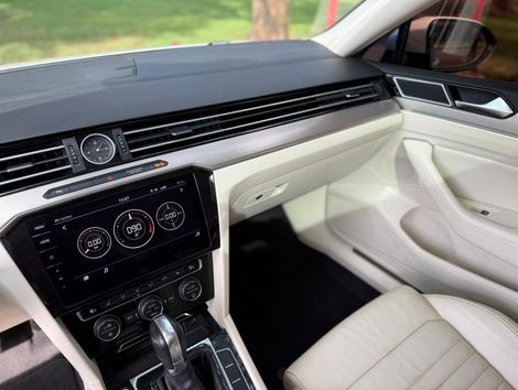 VolksWagen Passat Highline 2.0 TSI 220cv Tip.
