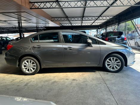 Honda Civic Sedan LXR 2.0 Flexone 16V Aut. 4p
