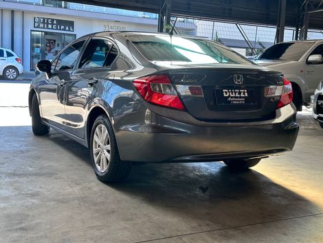Honda Civic Sedan LXR 2.0 Flexone 16V Aut. 4p