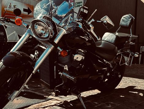 SUZUKI BOULEVARD M800