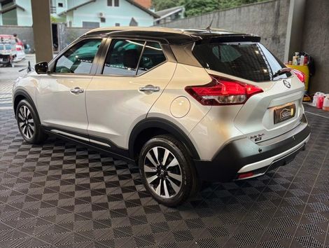 Nissan KICKS SL 1.6 16V FlexStar 5p Aut.