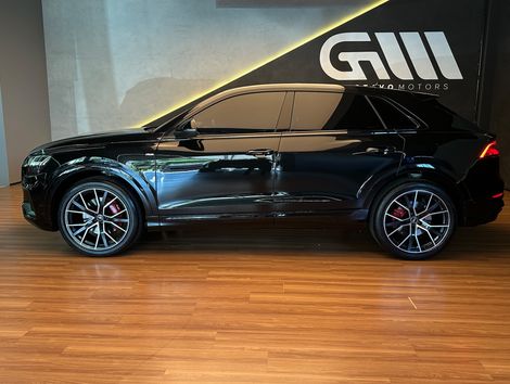 Audi Q8 Perf.Black 3.0 TFSI Quat. S-tr/(Híb.)