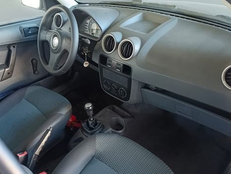 VolksWagen Gol Plus 1.0 Mi Total Flex 4p
