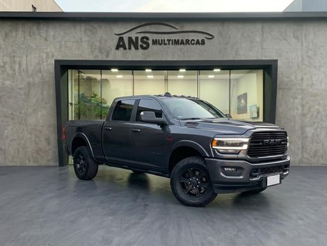 RAM 2500 LARAM. 6.7 NIGHT ED. TB CD 4x4 Die.