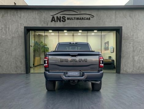 RAM 2500 LARAM. 6.7 NIGHT ED. TB CD 4x4 Die.