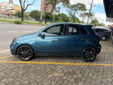 Nissan MARCH SL 1.6 16V Flex Fuel 5p