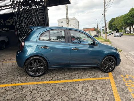 Nissan MARCH SL 1.6 16V Flex Fuel 5p