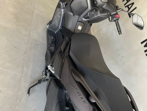 YAMAHA XMAX 300 CONNECTED 