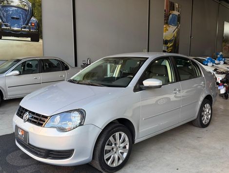 VolksWagen Polo Sedan 1.6 Mi Total Flex 8V 4p