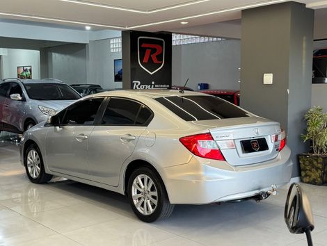 Honda Civic Sedan LXR 2.0 Flexone 16V Aut. 4p