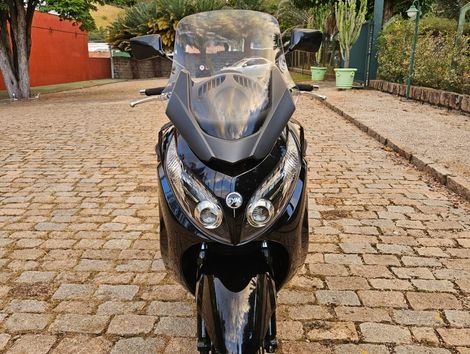 DAFRA MAXSYM 400i