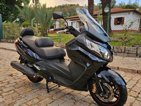 DAFRA MAXSYM 400i
