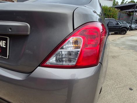 Nissan VERSA 1.0 12V FlexStart 4p Mec.