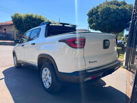 Fiat Toro Endurance 1.8 16V Flex Aut. Flex 4 portas, câmbio Automático ...