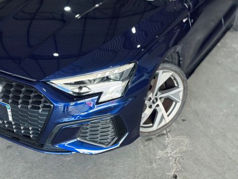 Audi A3 Sed.Perf. Black 2.0 TFSI S-tr. (Hib.)