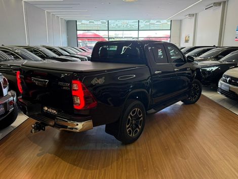 Toyota Hilux CD SRX 4x4 2.8 TDI 16V Diesel Aut.