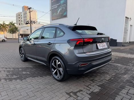 VolksWagen Nivus Highline 1.0 200 TSI Flex Aut.