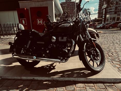 Royal Enfield Meteor 350 Stellar
