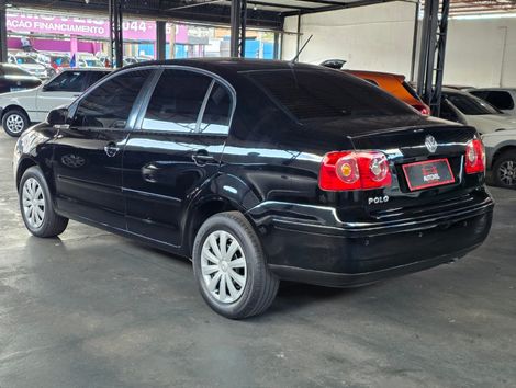 VolksWagen Polo Sedan 1.6 Mi Total Flex 8V 4p