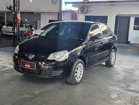 VolksWagen Polo Sedan 1.6 Mi Total Flex 8V 4p