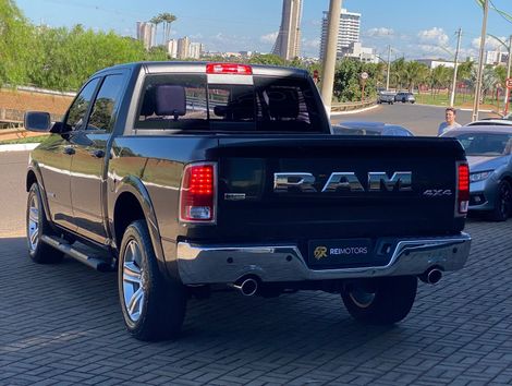 RAM CLASSIC LARAMIE 5.7 CD V8 4X4 Aut.