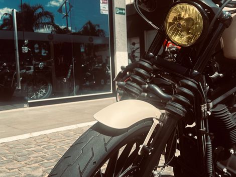 Harley XL 883N IRON