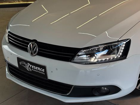 VolksWagen JETTA Highline 2.0 TSI 16V 4p Tiptronic
