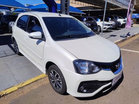 Toyota ETIOS PLATINUM 1.5 Flex 16V 4p Aut.