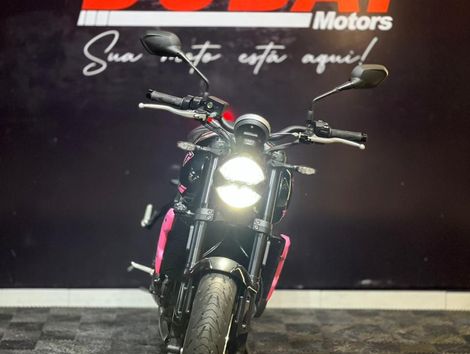 TRIUMPH TRIDENT 660