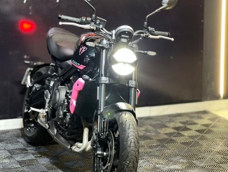 TRIUMPH TRIDENT 660