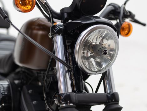 Harley XL 883N IRON