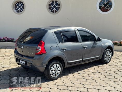 Renault SANDERO Authentique Hi-Flex 1.0 16V 5p