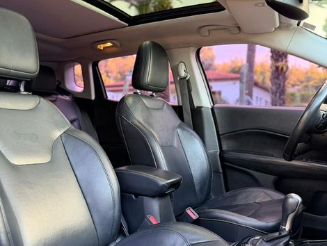 Jeep COMPASS LONGITUDE 2.0 4x2 Flex 16V Aut.