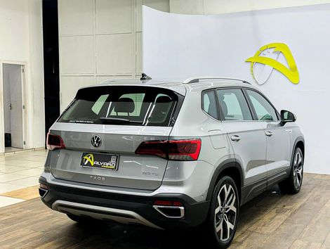 VolksWagen TAOS Highline 1.4 250 TSI Flex Aut.