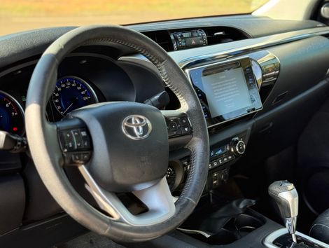 Toyota Hilux CD SRV 4x4 2.7 Flex 16V Aut.