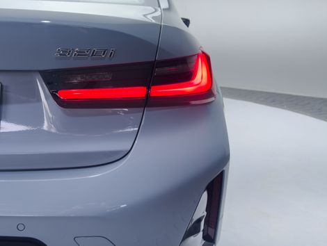 BMW 320iA 2.0 TB M Sport A.Flex/M.Sport 4p