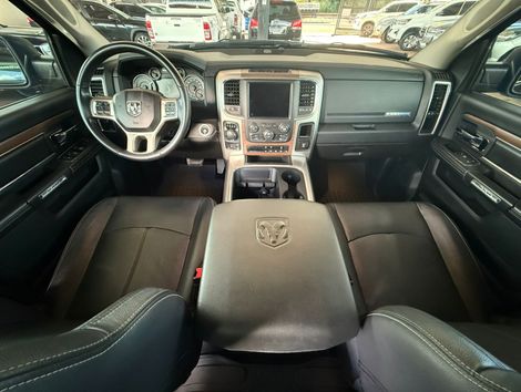 RAM CLASSIC LARAMIE NIGHT ED. 5.7 4X4 Aut.