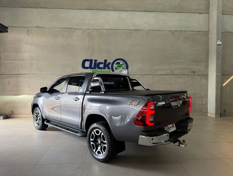 Toyota Hilux CD SRX 4x4 2.8 TDI 16V Diesel Aut.