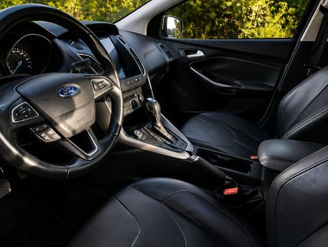 Ford Focus 2.0 16V/SE/SE Plus Flex 5p Aut.