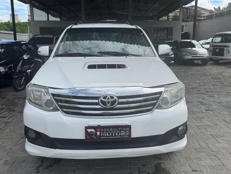 Toyota Hilux SW4 SRV D4-D 4x4 3.0 TDI Dies. Aut