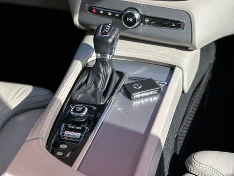 Volvo XC 90 T-6 MOMENTUM 2.0 320cv 5P