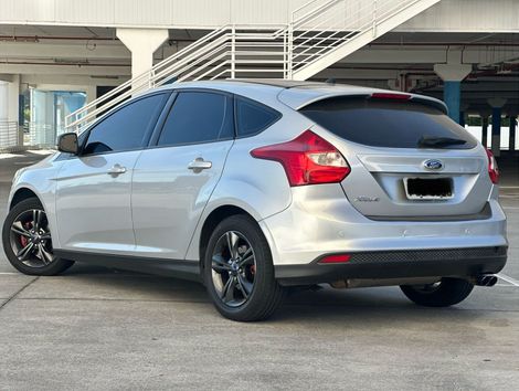 Ford Focus 1.6 S/SE/SE Plus Flex 8V/16V  5p