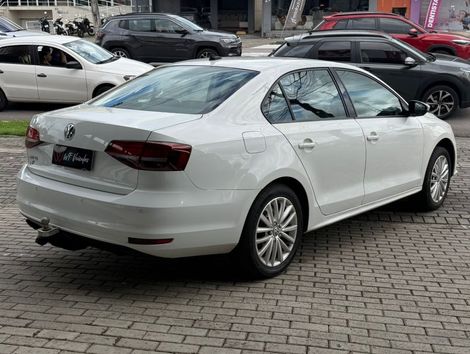 VolksWagen JETTA Comfortline 2.0 T.Flex 8V 4p Tipt.