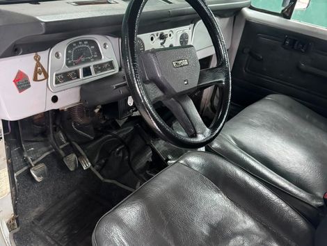 Toyota Band.Jipe Cap.de Aço Chas. Curto Diesel